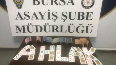 Bursa’da kumar baskını! Suçüstü yakalandılar