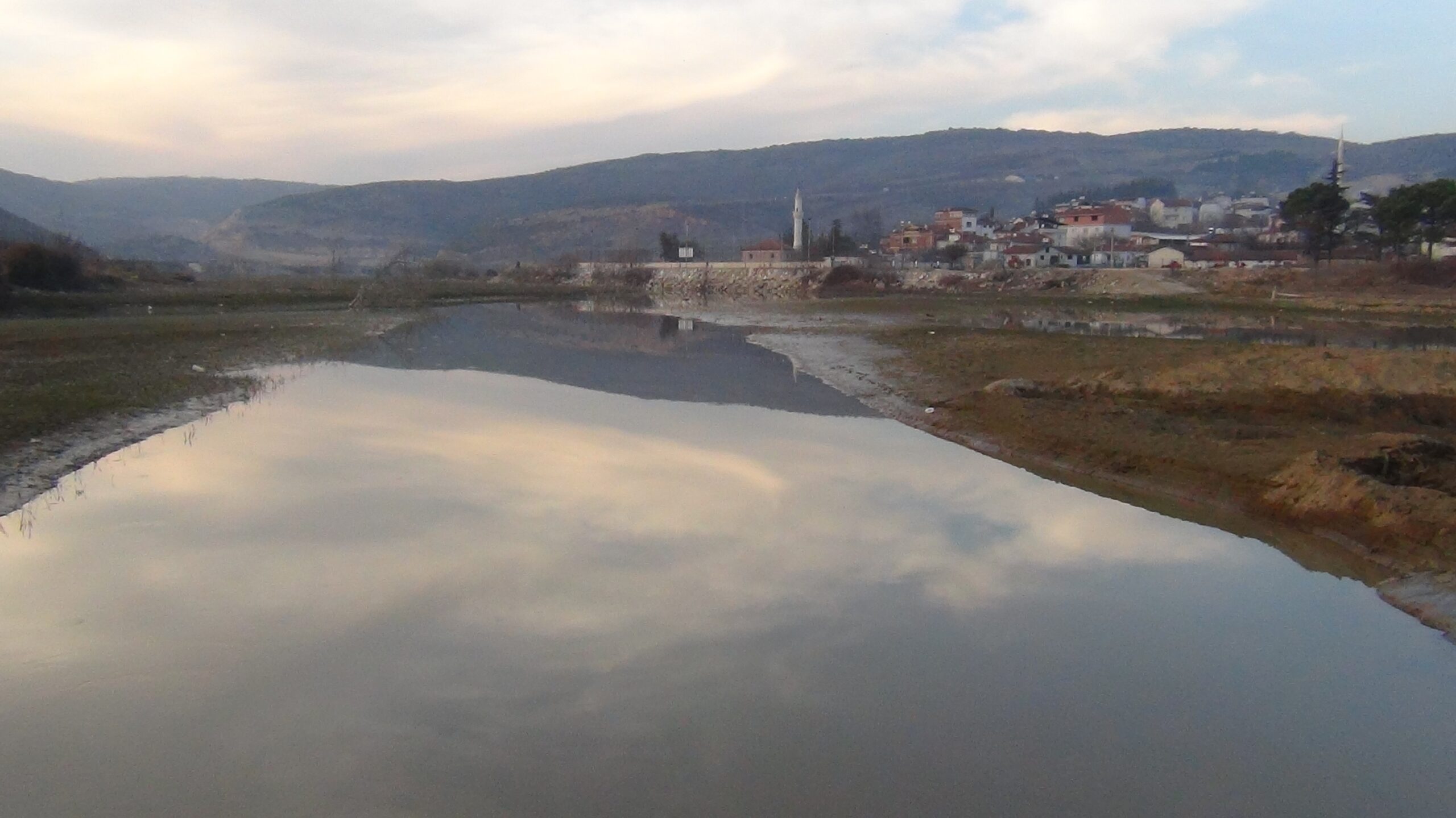 Yer: Bursa… Su seviyesi düşüyor! Eski köprü gün yüzüne çıktı