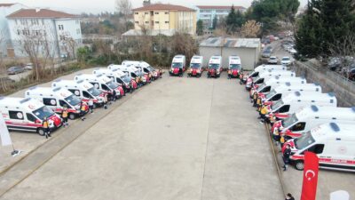 Bursa’ya 18 yeni ambulans