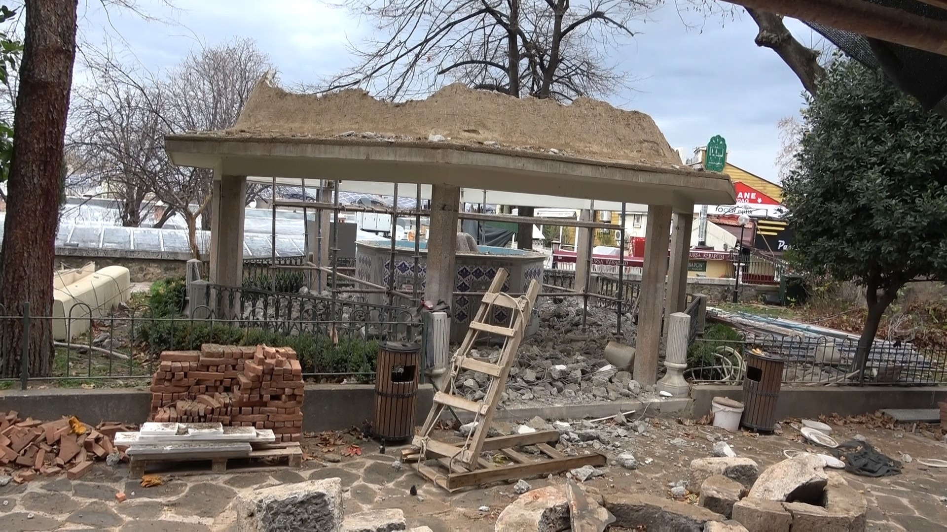 Bursa’nın en eski camii ilk günkü ihtişamına kavuşuyor