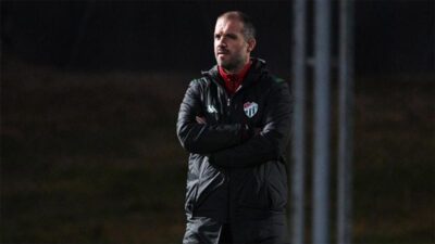 Bursasporlu futbolculara aile izni verildi