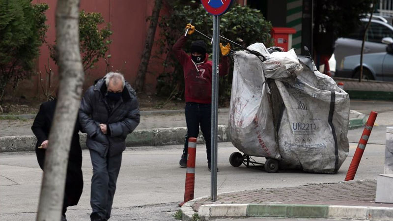 Bursa’da lodos hayatı olumsuz etkiledi