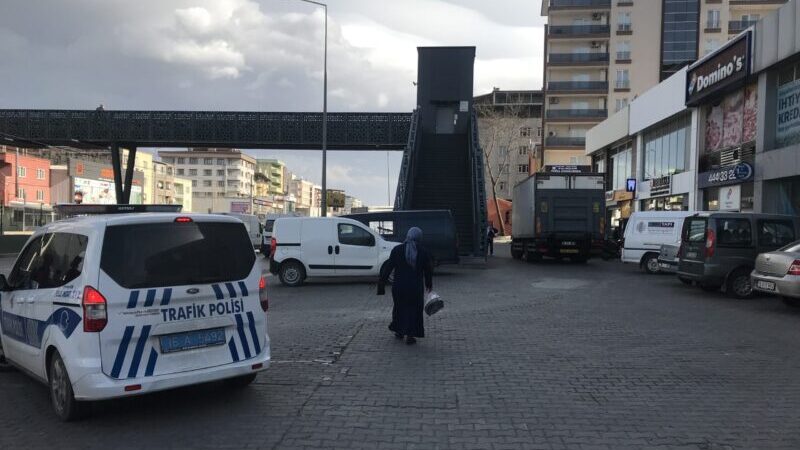 Bursa’da feci ölüm! Kamyonun altında can verdi