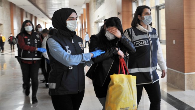 ‘Altın Kızlar’dan 1 milyon liralık vurgun