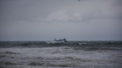 Karadeniz’de kayıp 5 mürettebat aranıyor