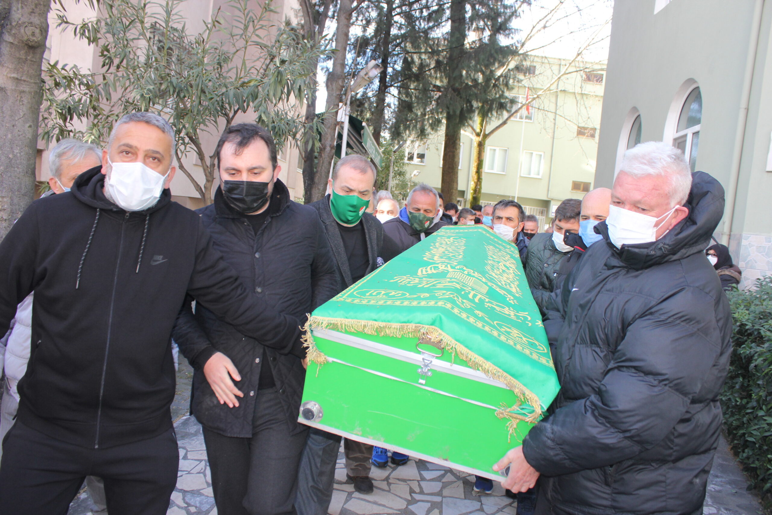 Bursaspor Hasan Hocası’nı uğurladı… Vakıfköy’ün mimarlarındandı… Bursaspor Hasan Hocası’nı uğurladı… Vakıfköy’ün mimarlarındandı…