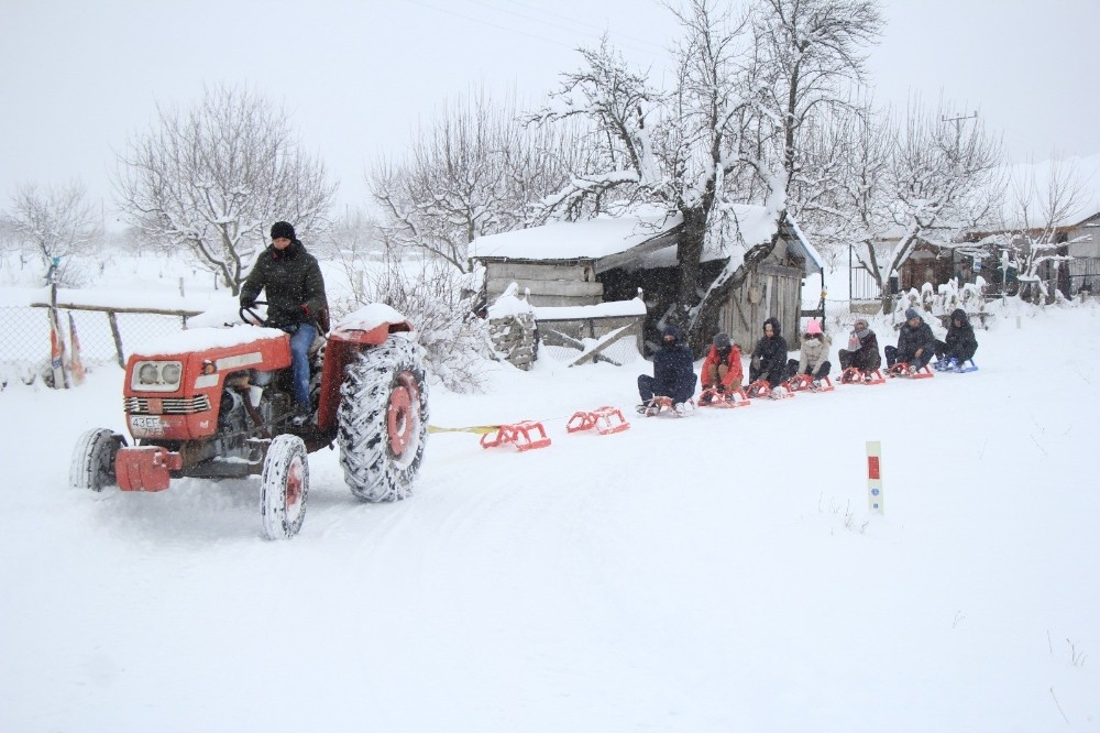 Uludağ yamaçlarında eğlenceli anlar