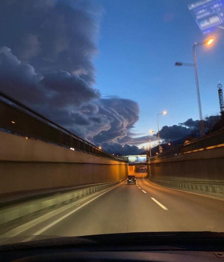 Bulutların dansı büyüledi