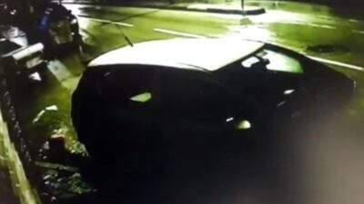 Bursa’da otomobil ile çekici çarpıştı! O anlar kamerada