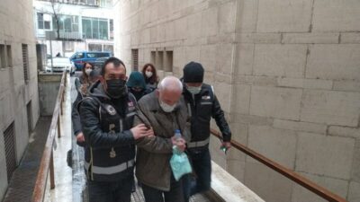 Bursa’da eş zamanlı baskın! Uygunsuz fotoğraflarla şantaj yapıp…