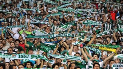 Bursaspor taraftarı isyan etti; Kadro dışı bırakılsın…