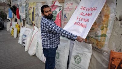 Bursa’da çuvalla para kazanıyor…