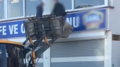 Oyun salonuna kepçeli baskın