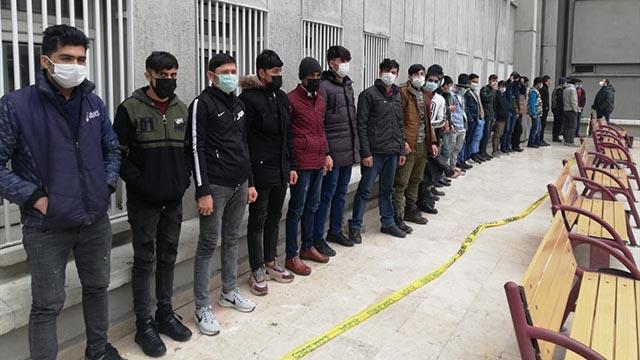 Ankara’da 13 düzensiz göçmen yakalandı Ankara’da 13 düzensiz göçmen yakalandı