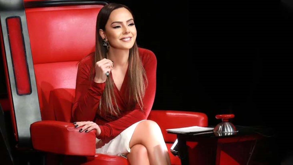 Ebru Gündeş 75 bin lirayı yaktı