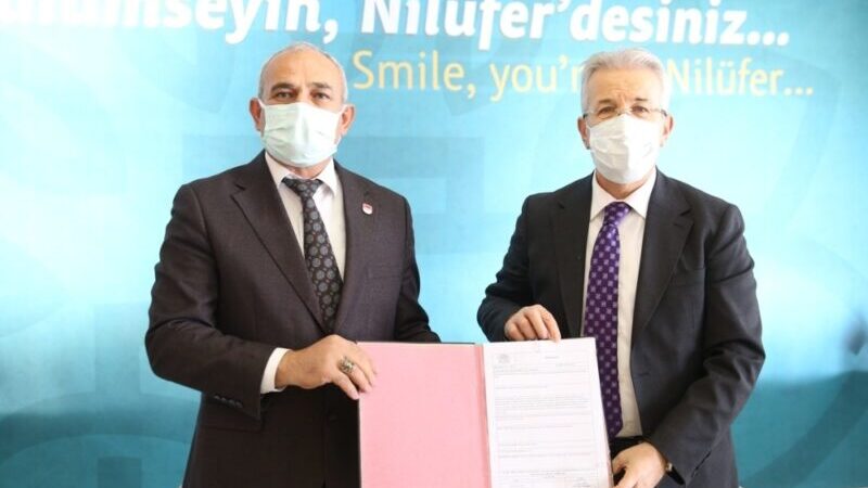 Erdem pazarcılarla protokol imzaladı Erdem pazarcılarla protokol imzaladı