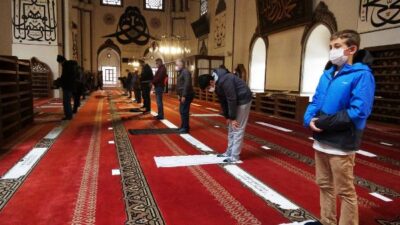 Ulu Cami’de 2021’in ilk cuma namazı
