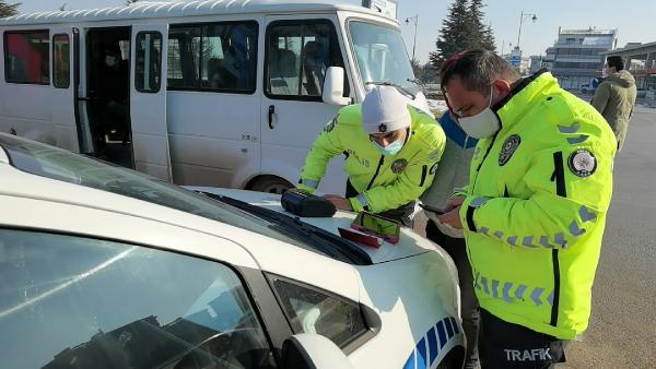 Bursa’da korsan servis trafikten men edildi