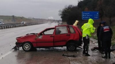 Yer: Bursa… Hurdaya dönen araçtan yara almadan kurtuldu