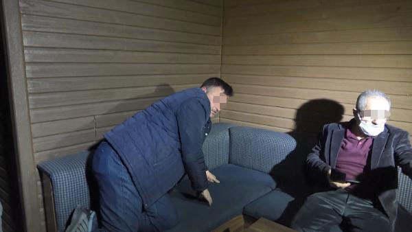 Bursa’da derneğe kumar baskını! Uyuma numarası yaptılar…