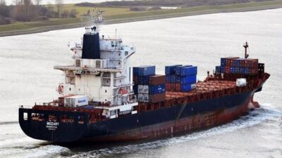 Kaçırılan gemiden 3 mürettebat Türkiye’ye geliyor…