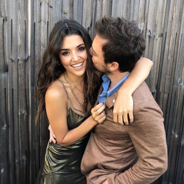 Ünlü çift birbirlerini tamamen sildi Ünlü çift birbirlerini tamamen sildi