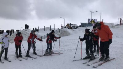Haydi çocuklar Uludağ’a