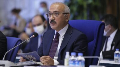 Bakan Elvan: Geçici süreliğine faaliyetlerine ara verilen mükelleflerimizin vergilerini erteledik