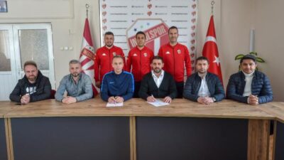 Misli.com 2.Lig'deki Bursa ekibi İnegölspor, teknik direktörlük için altyapı antrenörü