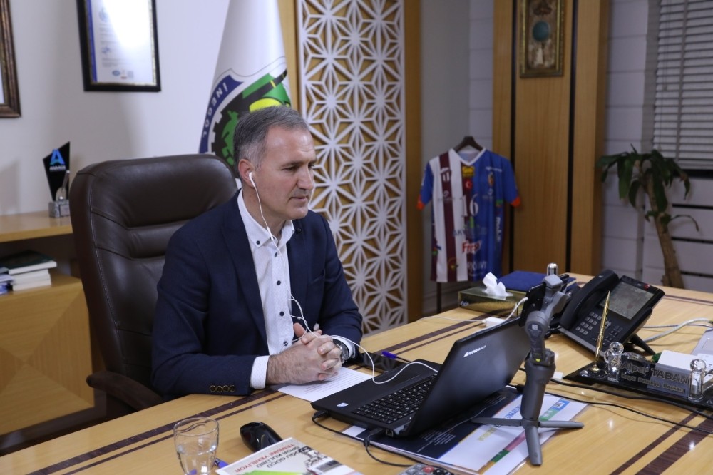 Başkan Alper Taban online halk günü düzenledi