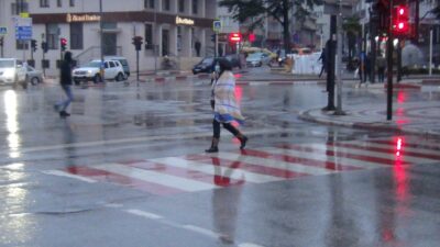 İnegöl’de kar yağışı kısa sürdü