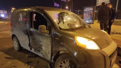 Yer: Bursa… Kırmızı ışık ihlali kazaya neden oldu