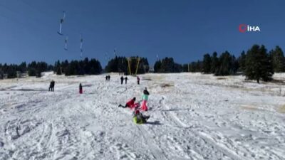 Kısıtlamada kaymak istediler, jandarmaya takıldılar