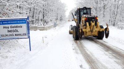 Köy yollarına anında müdahale edildi