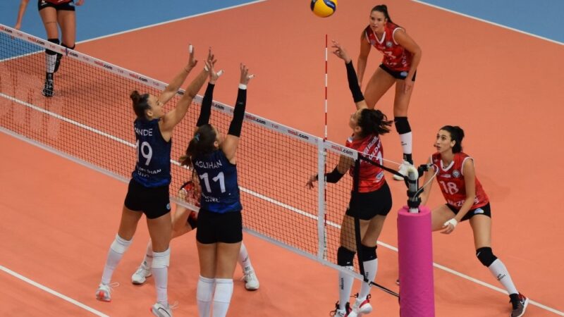 Nilüfer Belediyespor Kadın Voleybol Takımı deplasmanda Aydın Büyükşehir Belediyespor’u 3-1