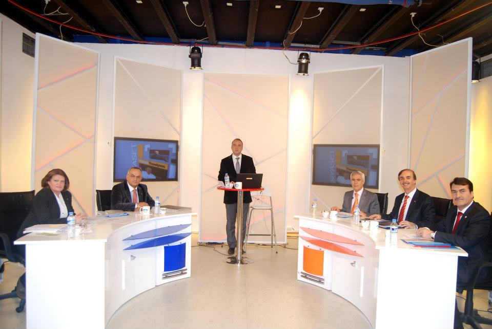 Bursa’yı yönetenler aynı masada! Zamanın ruhu… Bursa’yı yönetenler aynı masada! Zamanın ruhu…