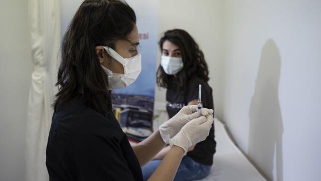 Bakanlık koronavirüs aşısı için 10 kuralı belirledi! 4 gruptakilere aşı yapılmayacak