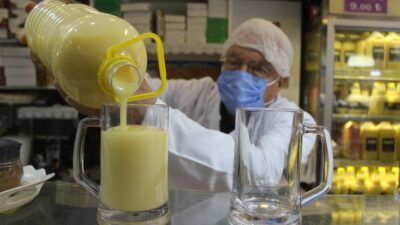 Bursa’da seyyar satıcılıkla başladı, şimdi dünyaya satıyor