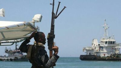 Bakan Çavuşoğlu’ndan saldırıya uğrayan Türk gemisiyle ilgili açıklama: Kaptanla görüştüm, gemi limana yaklaşıyor