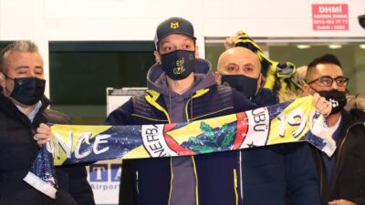 Fenerbahçe Mesut Özil ile 3.5 yıllık sözleşme imzalandığını resmen duyurdu.
