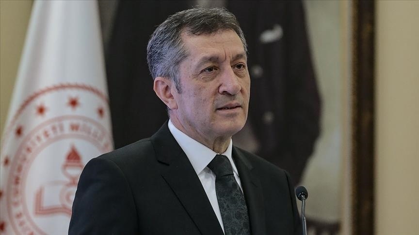 Ortaokul öğrencilerine 3 bin 350 soruluk kaynak desteği