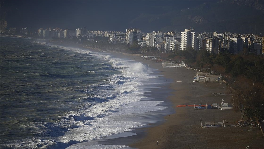 Meteoroloji’den kuvvetli rüzgar ve fırtına uyarısı