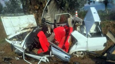 Feci kaza: 2 ölü, 3 yaralı