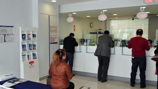 Vaka sayıları düşünce normalleşme adımları da atılmaya başlandı! İlk hamle bankalardan…