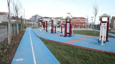 Yeniceköy’de çocuk oyun alanı hizmete girdi