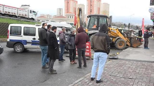 Yıkıma gelen kişilere bir otomobilden ateş açıldı Yıkıma gelen kişilere bir otomobilden ateş açıldı