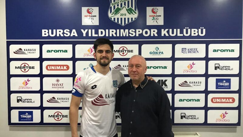 Misli.com 3.Lig 4. Grup'ta ilkyarıyı lider bitiren Bursa Yıldırımspor, transfere