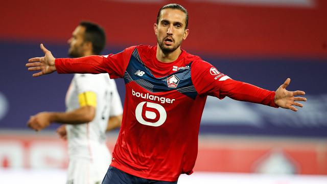 Fransa Birinci Futbol Ligi (Ligue 1) takımlarından Lille'de forma giyen