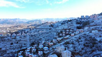 9 yıl aradan sonra kar yağdı