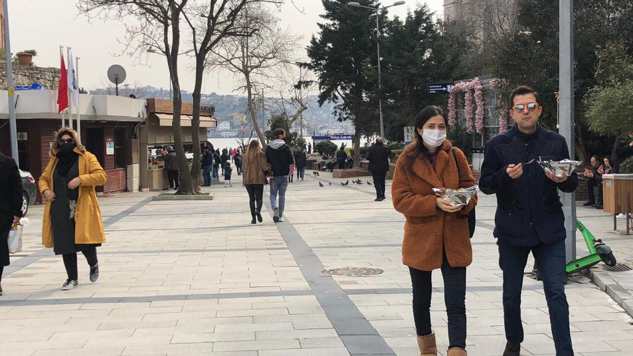 Kısıtlama yokmuş gibi! Dikkat çeken kalabalık